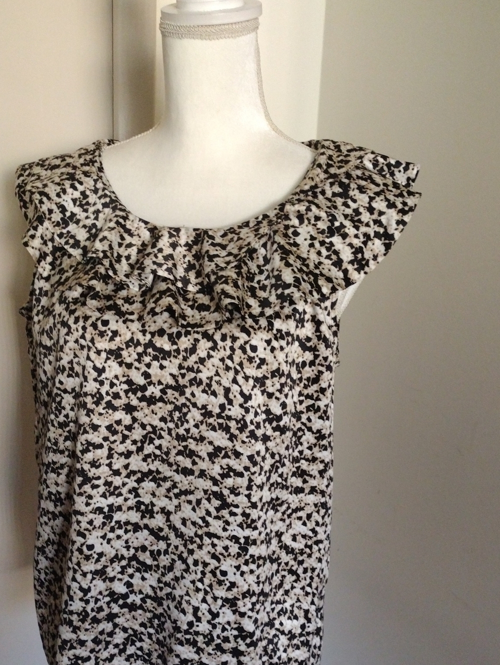 Ann Taylor Black and Cream Ruffle Neck Sleeveless Camisole